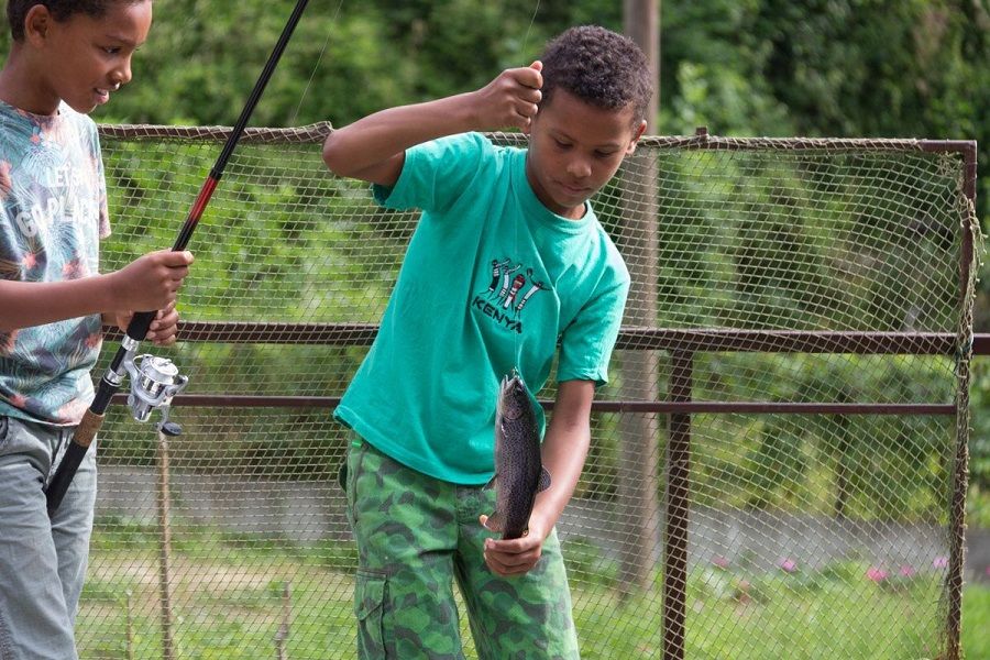 boys-fishing-in-lubnice_preview.jpg