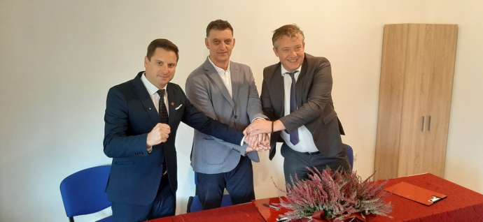 Tivat New Majority Decides on City Leaders: Komnenović Mayor, Petkovic Assembly President